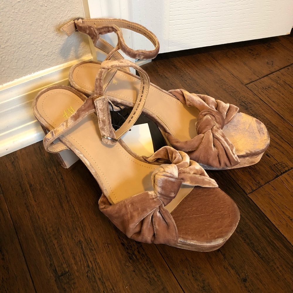 HM Blush Velvet Heels